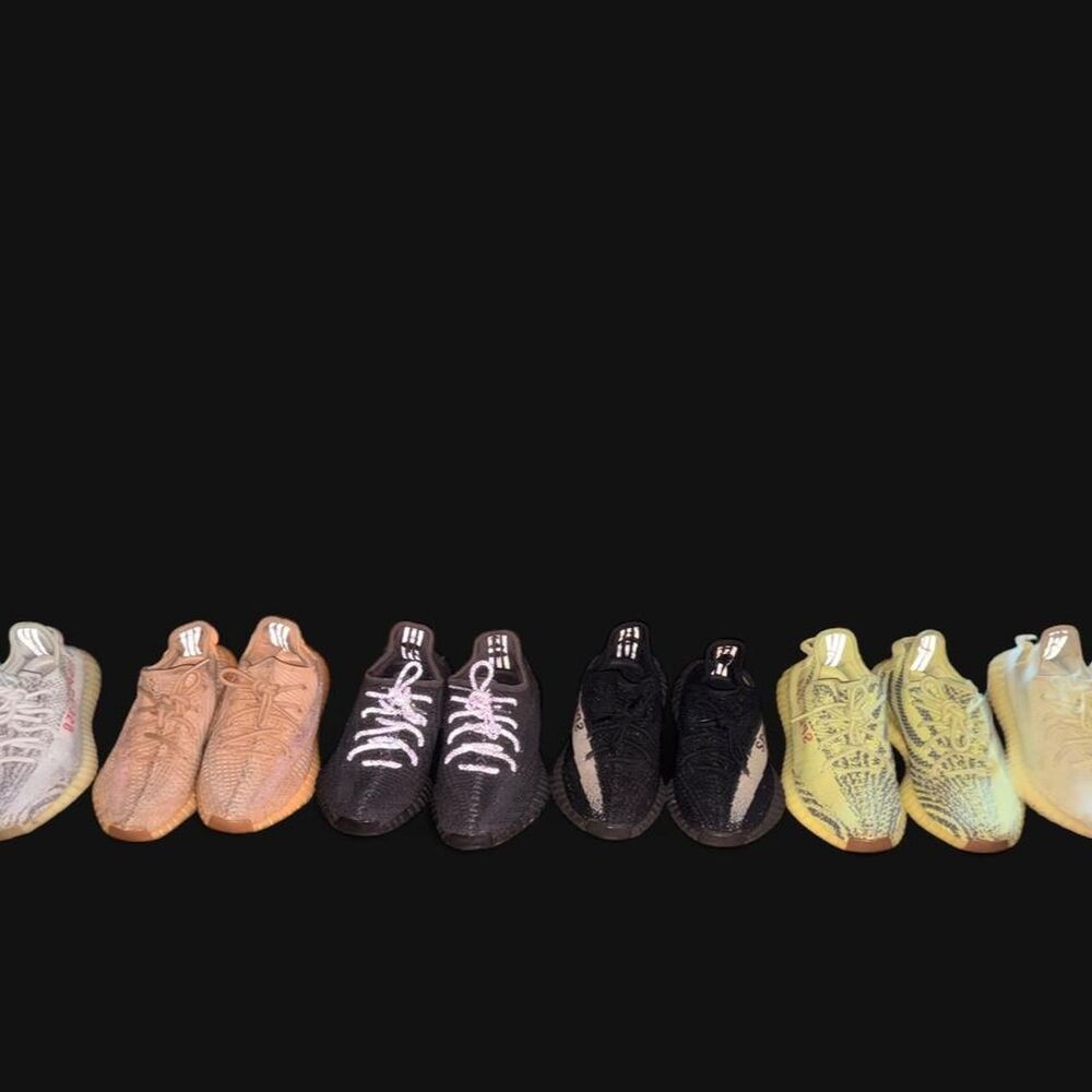 Yeezy Authentic Women's 350 Bundle - Size 4